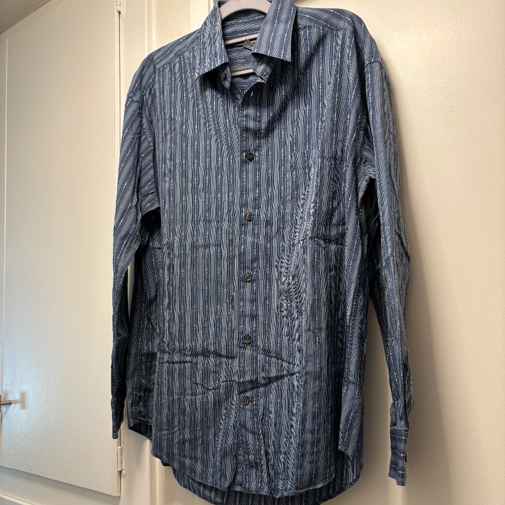 Johnston & Murphy Dress Shirt - Size Medium